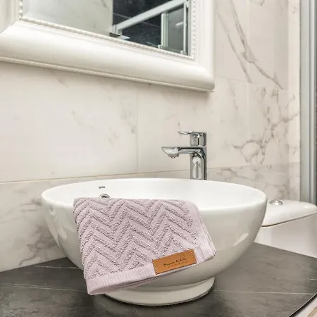 Francesca Luxury Apartment *